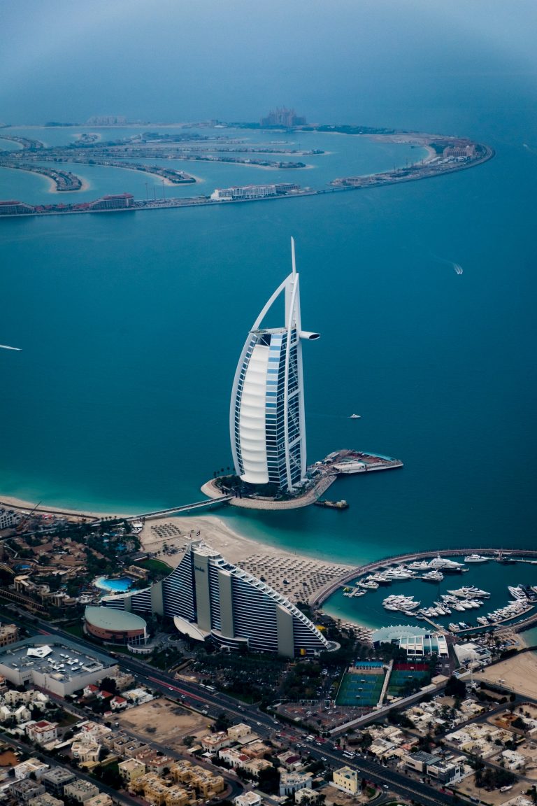 Dubai plans single licence to operate in all free zones