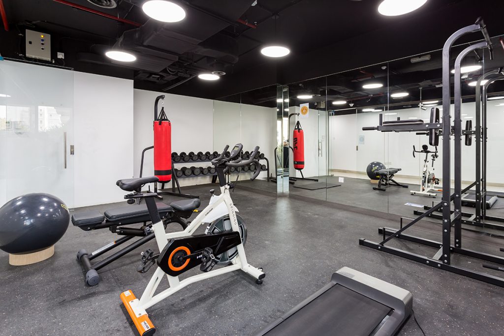 Easy18 Gym Amenities