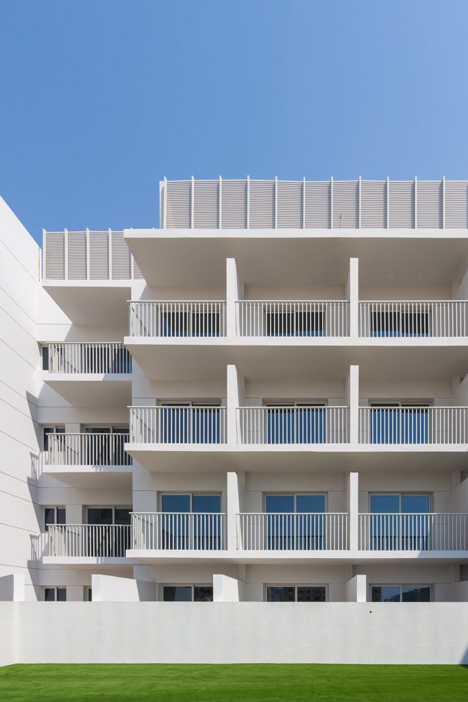 Easy19 Exterior