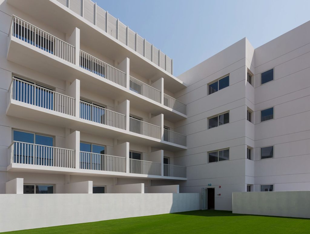 Easy19 Exterior
