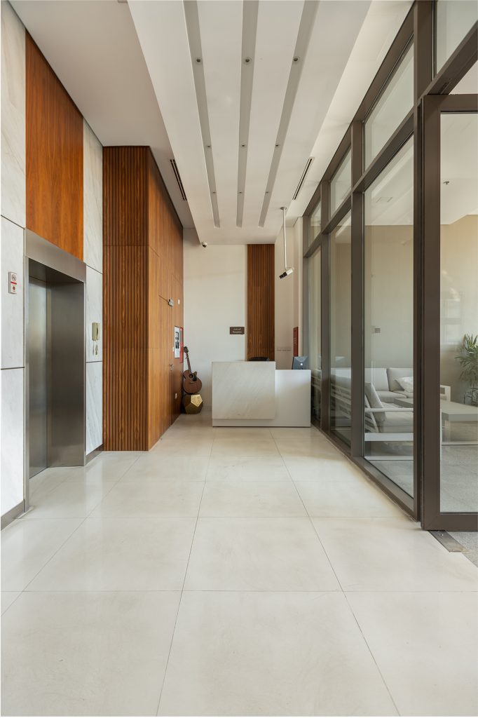 Easy18 Interior
