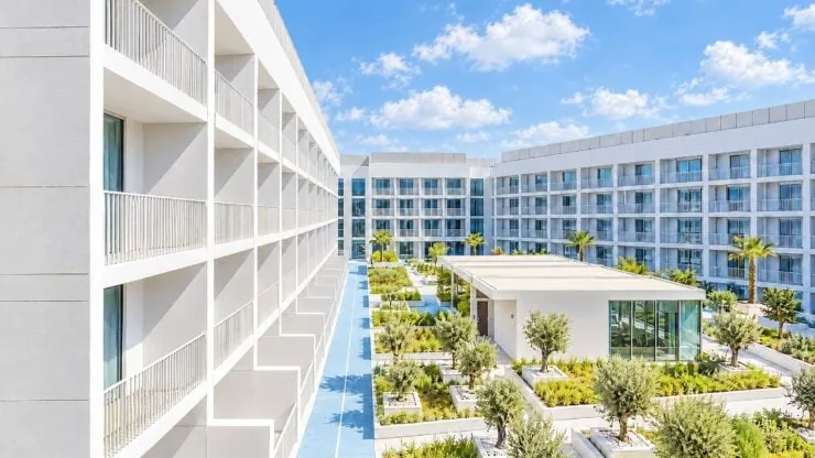 Dubai property buyers get keys months ahead of time