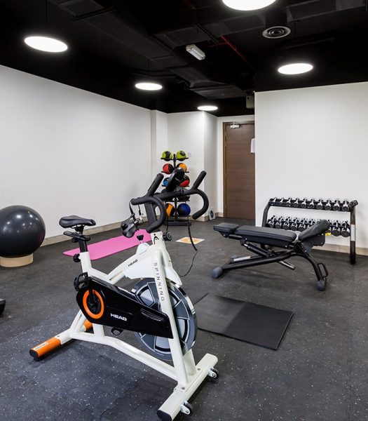 Easy18 Gym Amenities