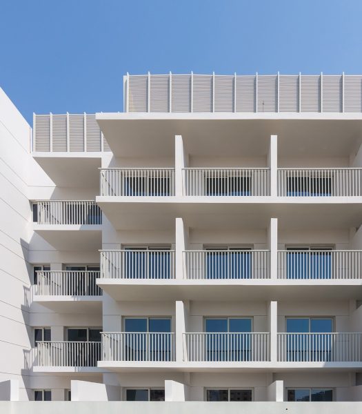 Easy19 Exterior