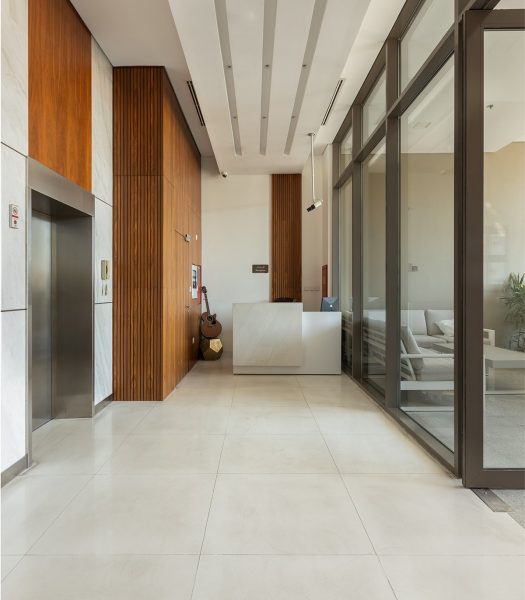 Easy18 Interior